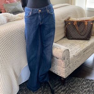 The Limited brand. Wide leg denim, SZ 6.